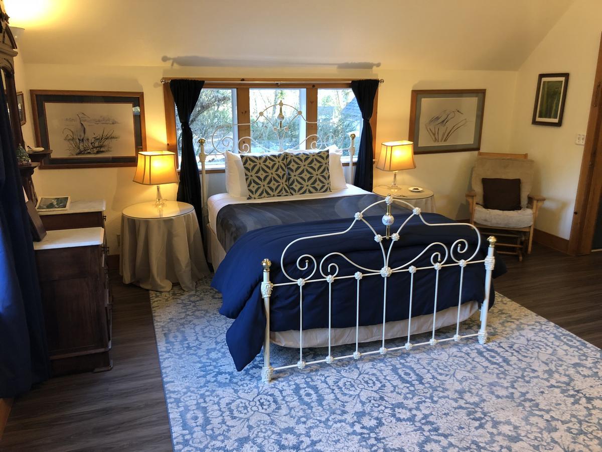Lost Whale Inn Тринидад Экстерьер фото